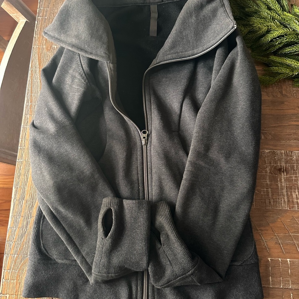 Lululemon Athletica Charcoal Zip-Up Jacket size 2